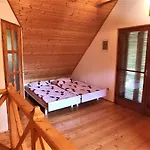 Kis Haz Az Erdo Mellett - Little House Next To The Forest