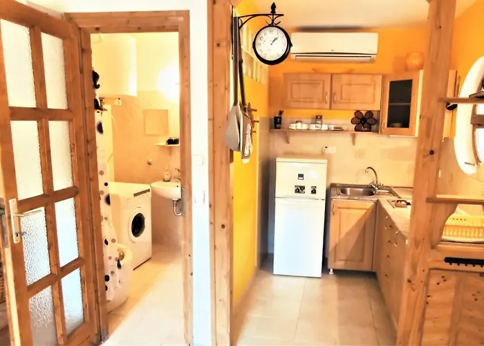 Apartament Kis Haz Az Erdo Mellett - Little House Next To The Forest *