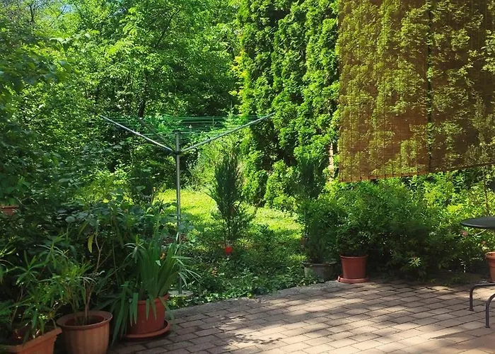 Kis Haz Az Erdo Mellett - Little House Next To The Forest Appartement Balatonakarattya