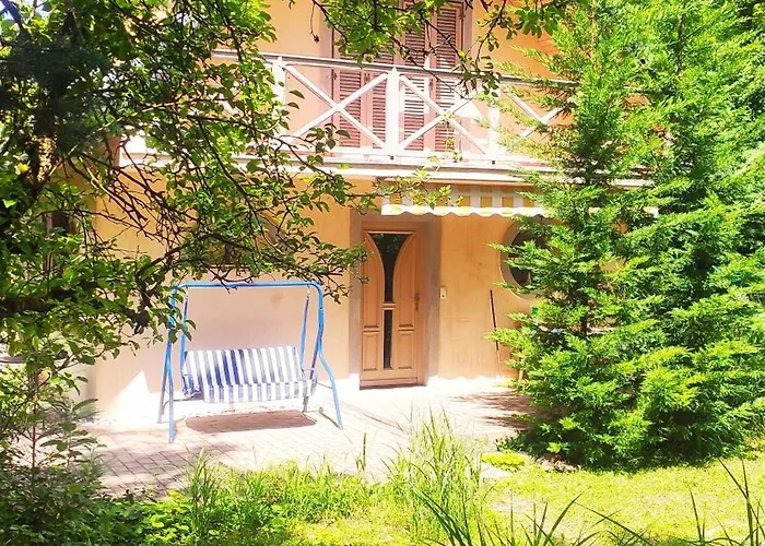 Kis Haz Az Erdo Mellett - Little House Next To The Forest Apartament Balatonakarattya